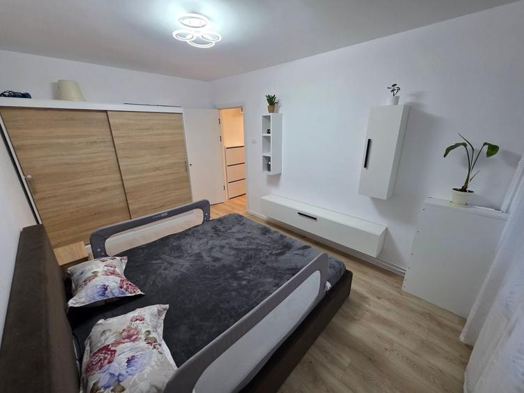 Apartament cu 2 camere decomandat în Gara
