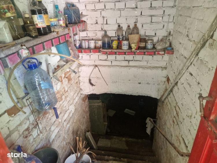 Casă cu 3 camere decomandat în Central