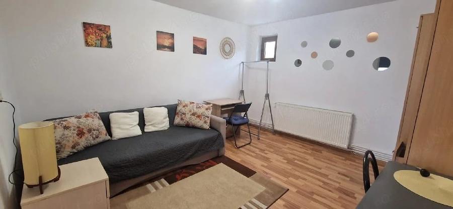 Apartament cu 2 camere decomandat în Gară