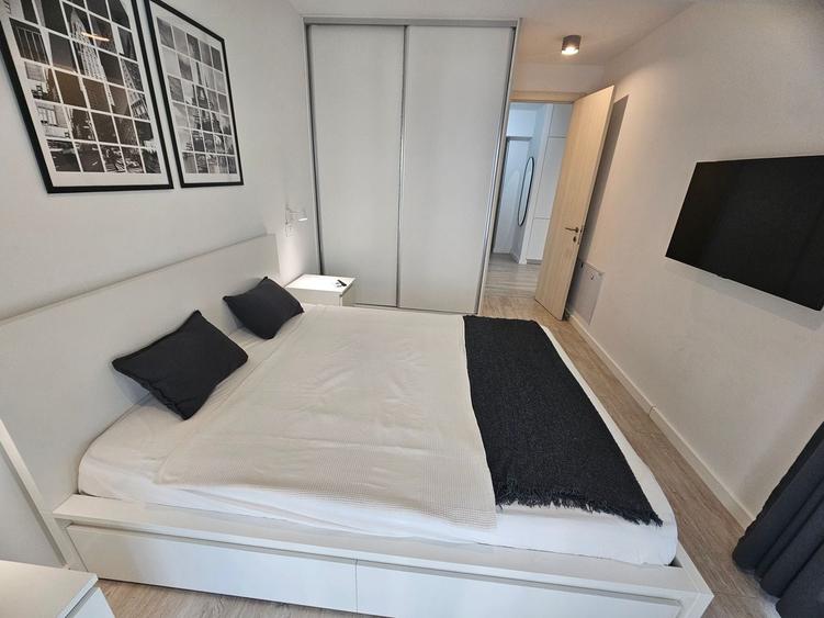 Apartament cu 3 camere decomandat în Herăstrău