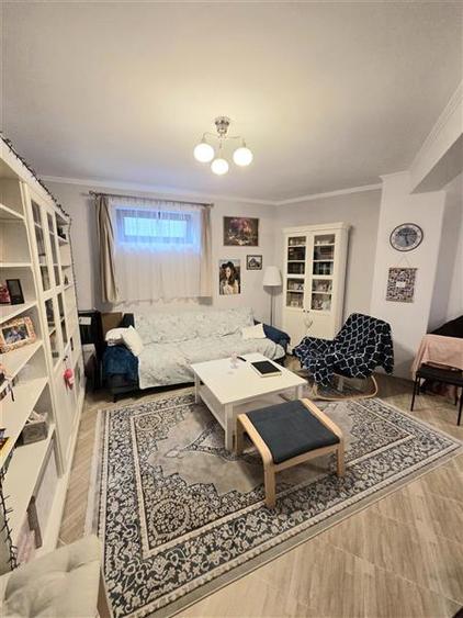Apartament cu 3 camere decomandat în Primo
