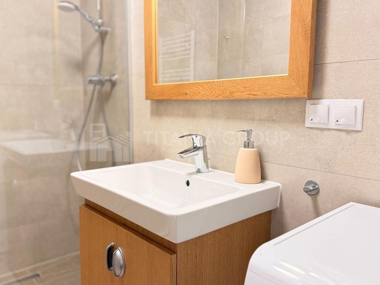 Apartament cu 2 camere semidecomandat în Tractorul
