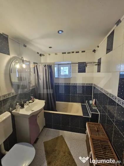 Apartament cu 3 camere decomandat, mobilat în Obcini