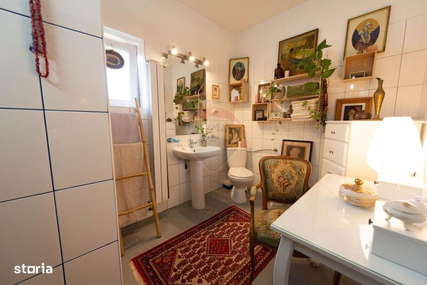 Casă cu 4 camere în Odăile