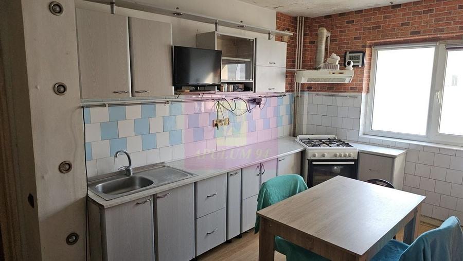 Apartament cu 2 camere decomandat, mobilat în Vitan