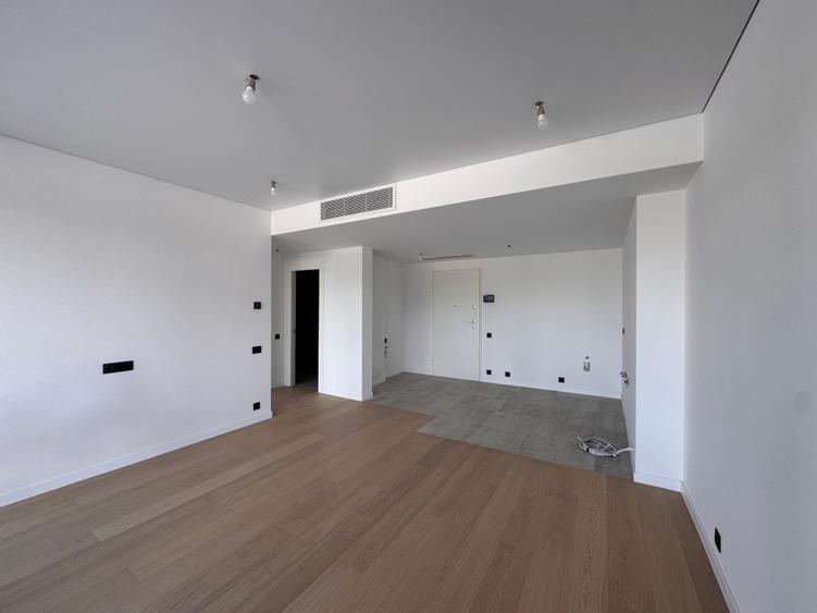 Apartament cu 2 camere semidecomandat în Barbu Văcărescu