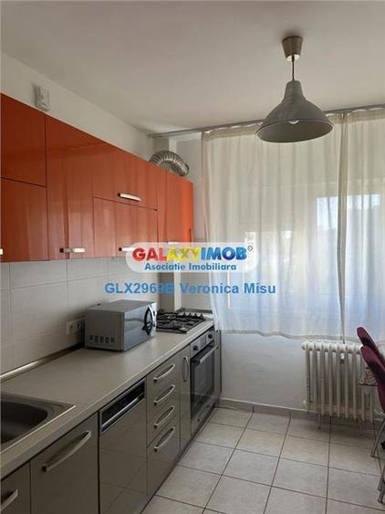 Apartament cu 2 camere semidecomandat, mobilat în Dristor