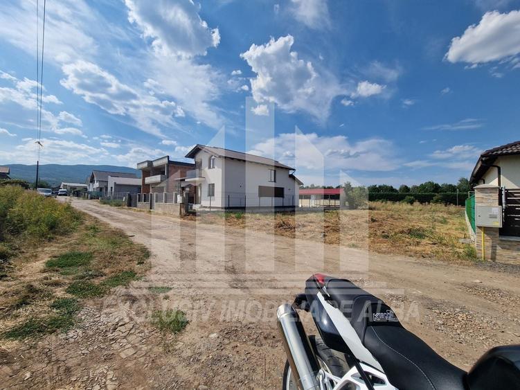Teren Construcții intravilan de 541 mp, în Cetate
