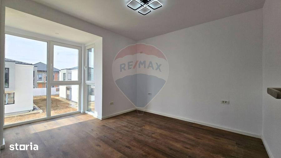 Casă cu 4 camere cu Teren 187 Mp în Tunari