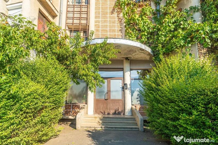 Garsonieră decomandată în UTA