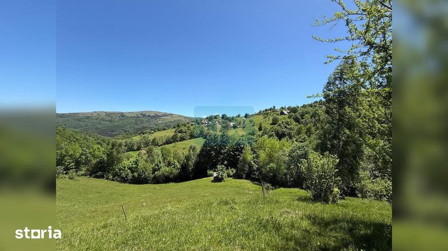 Teren de 10479 mp, în Băișoara