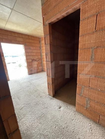 Apartament cu 3 camere decomandat în Calea Moldovei