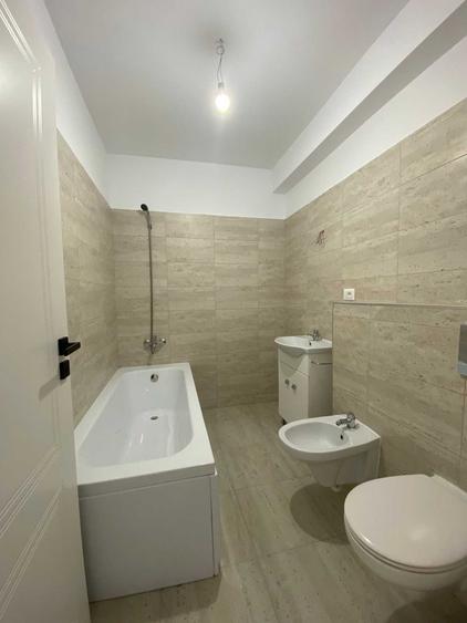 Apartament cu 4 camere decomandat în Fălticeni