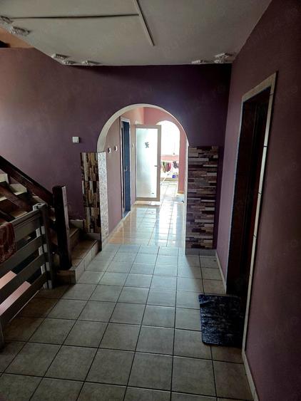 Casă cu 2 camere cu Teren 800 Mp în Central