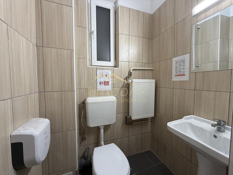 Casă individuală cu 10 camere cu Canalizare în Cotroceni