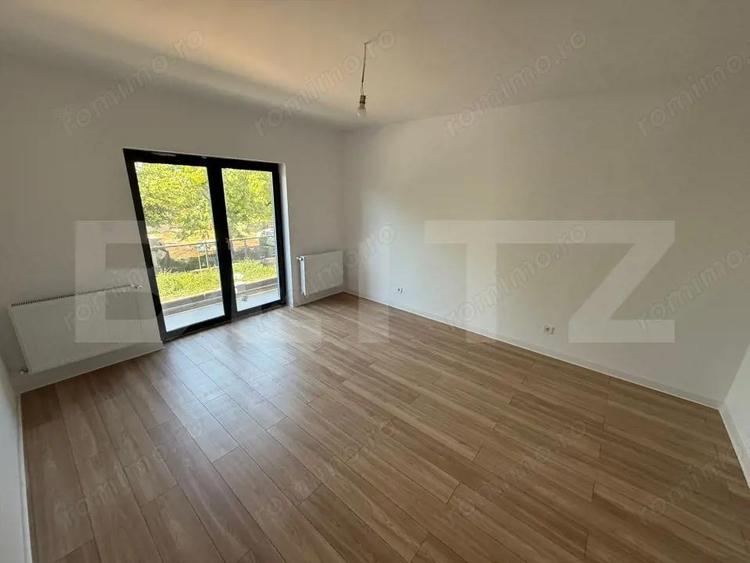 Casă cu 7 camere cu Teren 329 Mp în Central