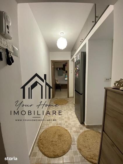 Apartament cu 2 camere semidecomandat în Craiovița Nouă