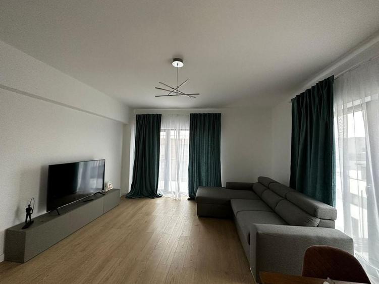 Apartament cu 2 camere decomandat în Tunari