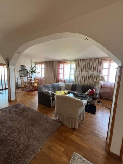 Apartament cu 3 camere, 128 mp, zona Ultracentrală - 2