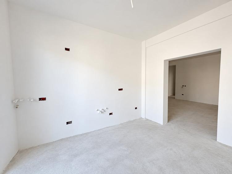 Apartament cu 3 camere decomandat în Giroc