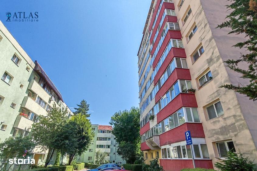 Apartament cu 3 camere decomandat în Valea Cetății