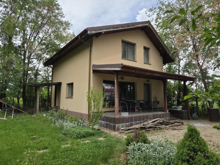 Casă individuală cu 3 camere cu Teren 500 Mp în Bolintin-Deal