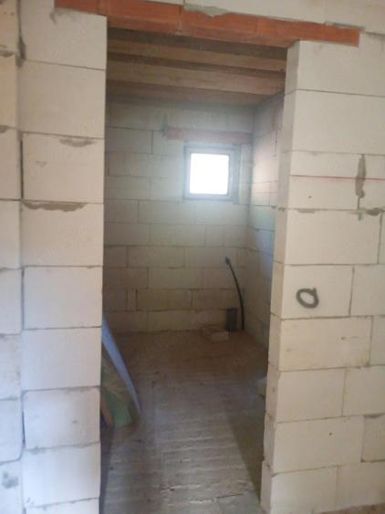 Casă cu Teren 12 Mp în Șanț
