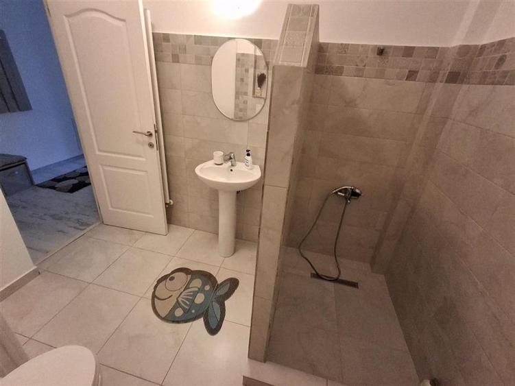 Apartament cu 2 camere semidecomandat în Exterior Sud