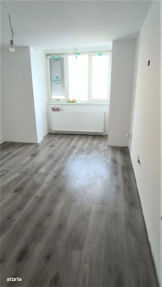 Apartament cu 2 camere decomandat în Micro 20