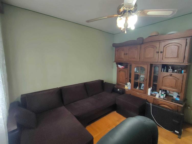 Apartament cu 3 camere decomandat în Iancului