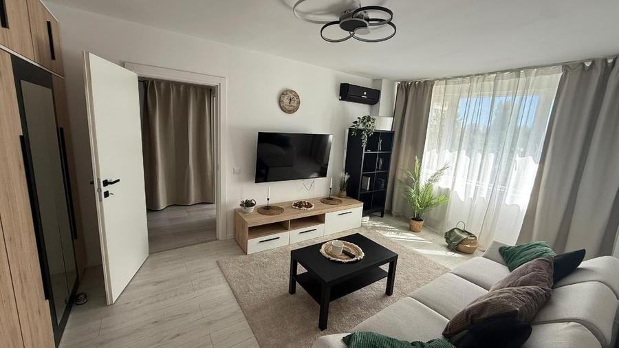 Apartament cu 2 camere semidecomandat, mobilat în Colentina