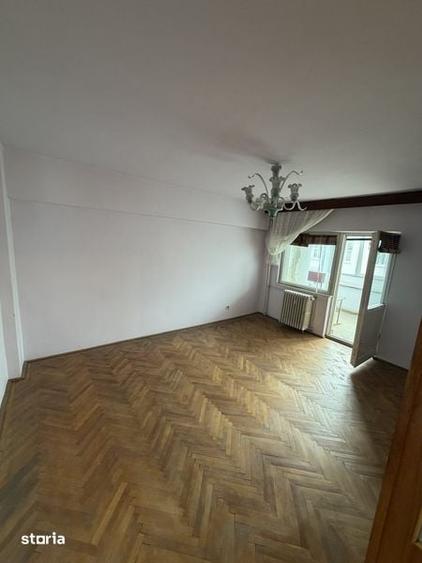 Apartament cu 3 camere în Republicii