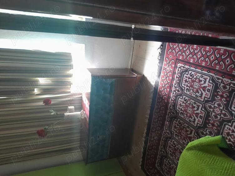 Casă cu 5 camere cu Teren 7000 Mp în Central