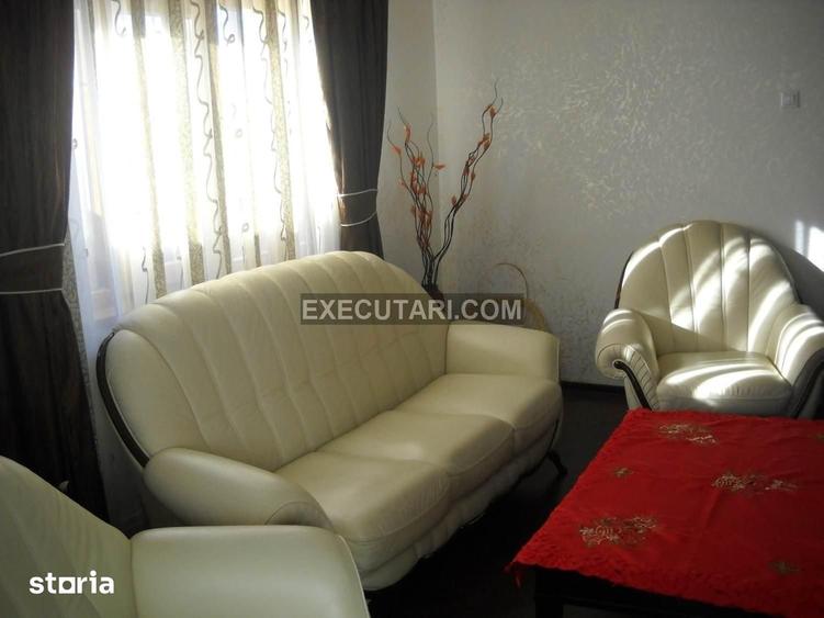 Casă cu 4 camere cu Teren 400 Mp în Central