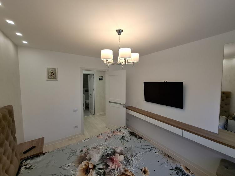 Apartament cu 3 camere decomandat, mobilat în Gara
