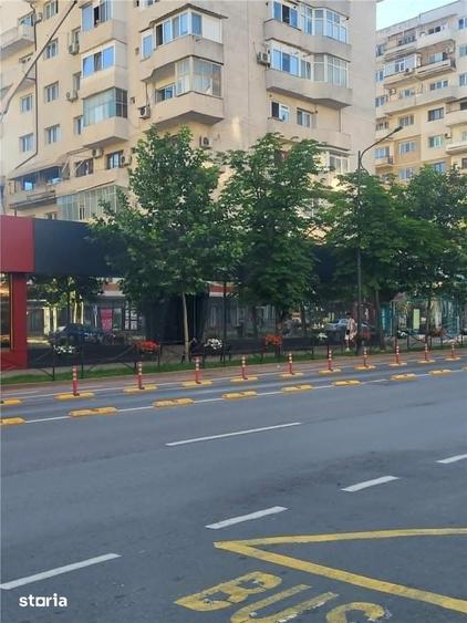 Spațiu comercial, de 350 mp, în Ultracentral