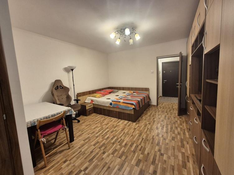 Garsonieră semidecomandată, mobilată în Sălăjan