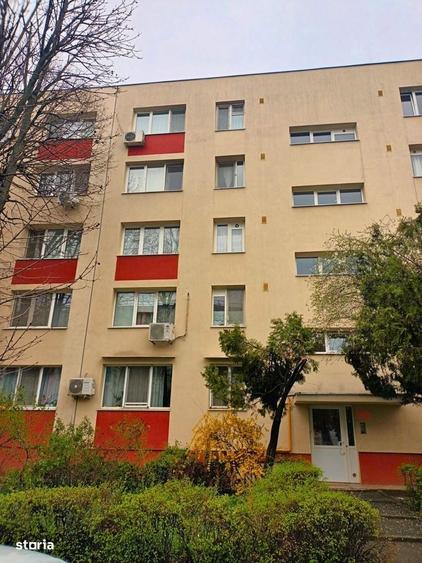 Apartament cu 3 camere decomandat, mobilat în Giurgiului