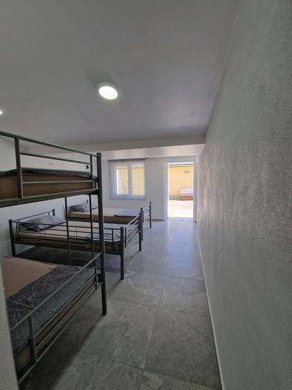 Casă cu 4 camere cu Teren 1000 Mp în Vințu de Jos
