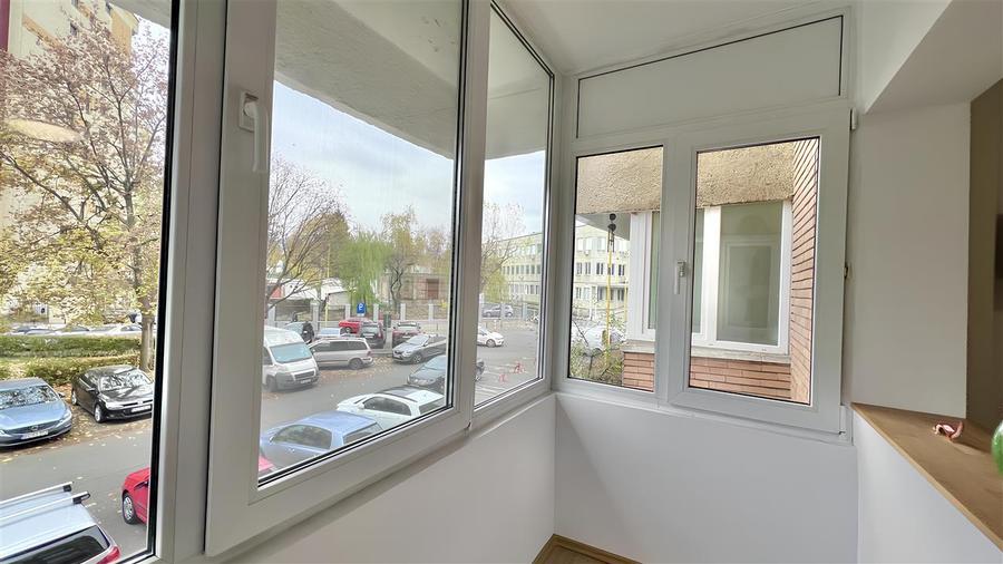 Apartament cu 2 camere decomandat, mobilat în Județean