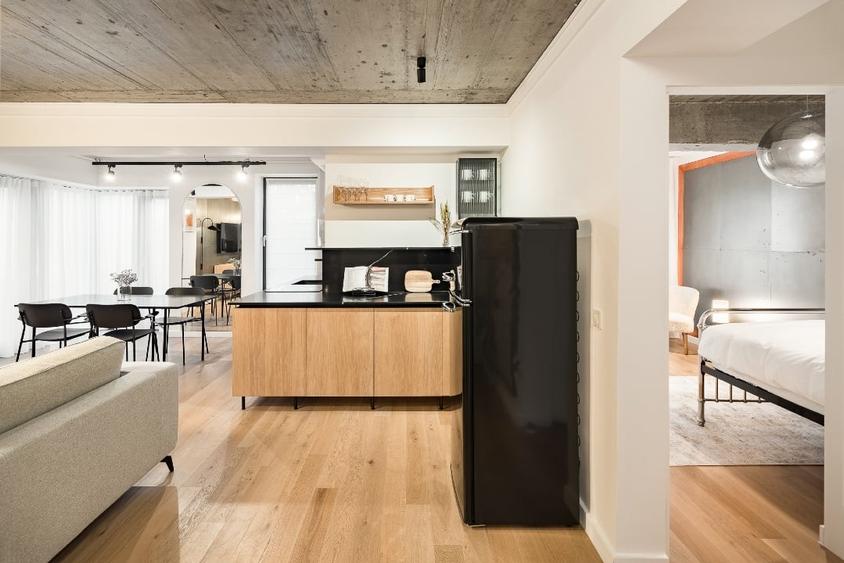 Apartament cu 2 camere decomandat în Central