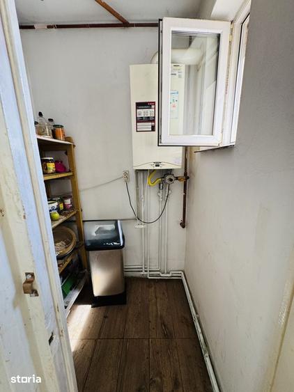Apartament cu 4 camere decomandat în Central