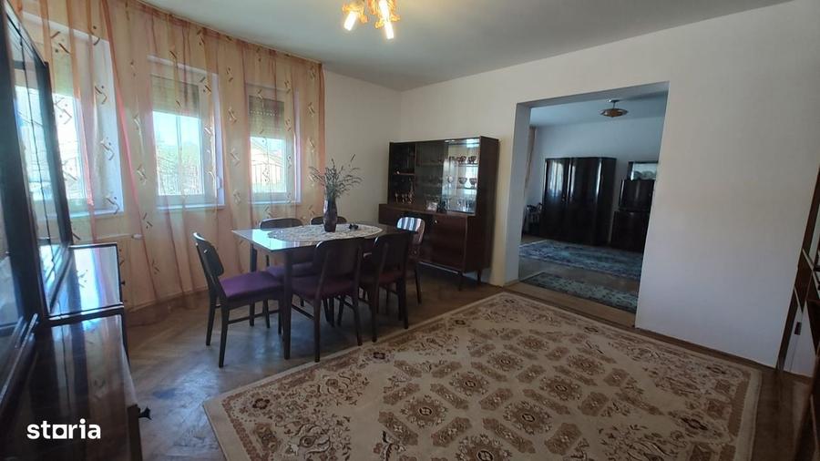 Casă cu 4 camere în Batiz