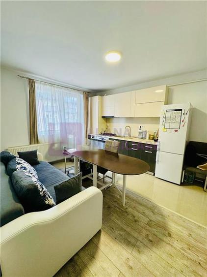 Apartament cu 2 camere decomandat în Aeroport