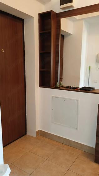 Apartament cu 2 camere semidecomandat în Militari