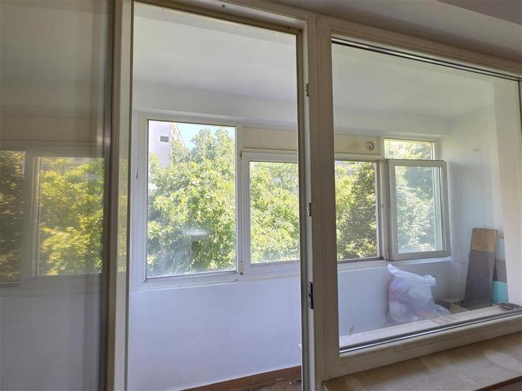Apartament cu 2 camere decomandat în Colentina
