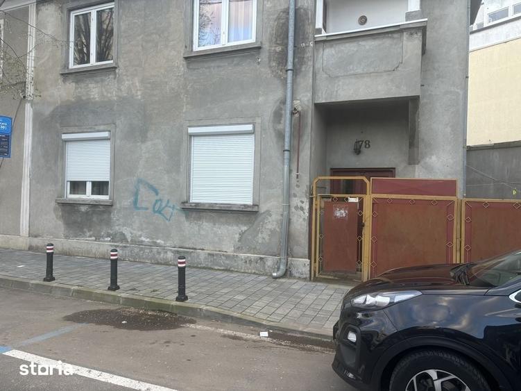 Casă cu 3 camere cu Teren 50 Mp în Centrul Civic