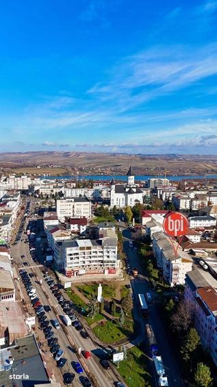 Spațiu comercial, de 8 mp, în Fălticeni