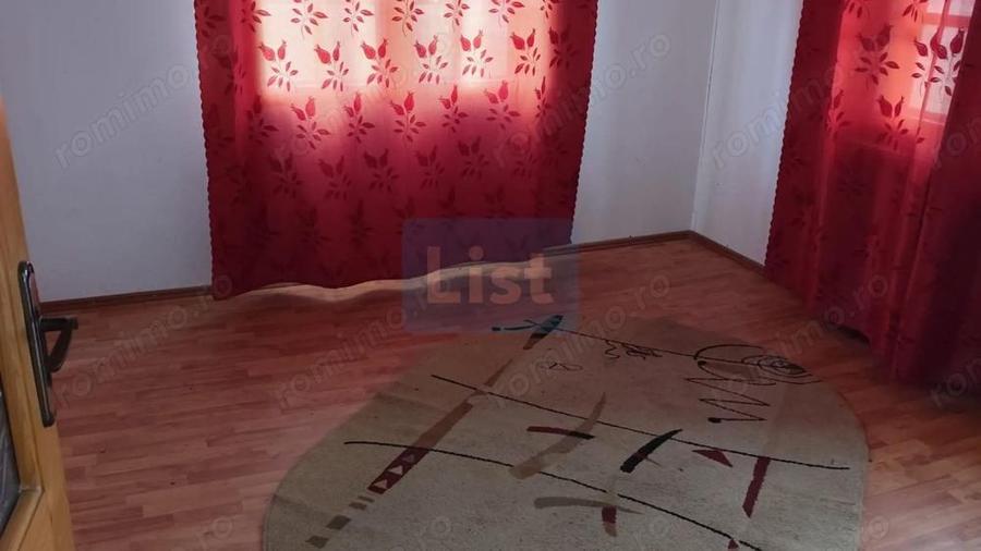 Spațiu comercial, de 240 mp, în Ștubeiu
