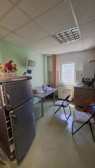 Apartament cu 2 camere semidecomandat în Dâmbovița